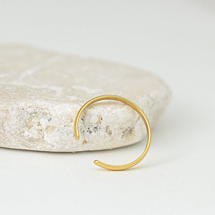 Curved surface Fine Band Gold Toe Ring