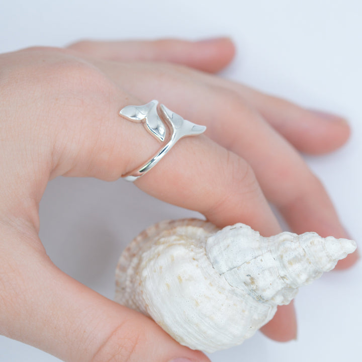 Whale Tail Ring