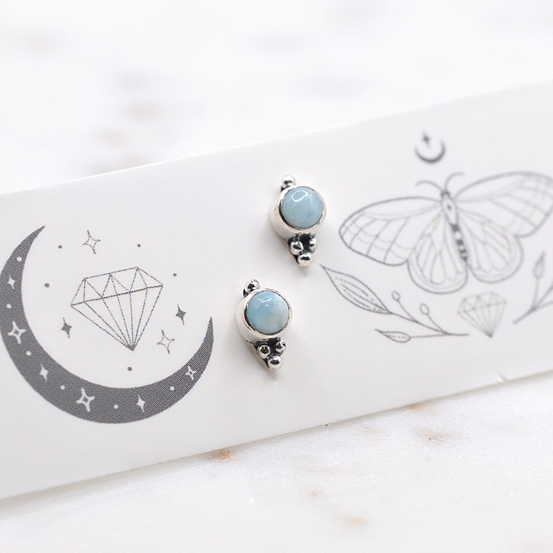 Dainty studs deals