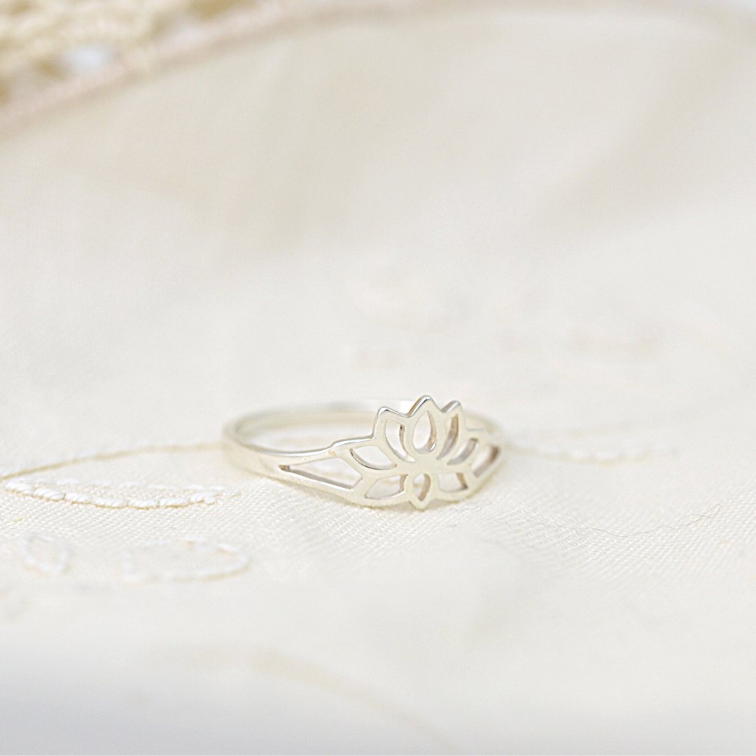 Alex and on sale ani lotus ring