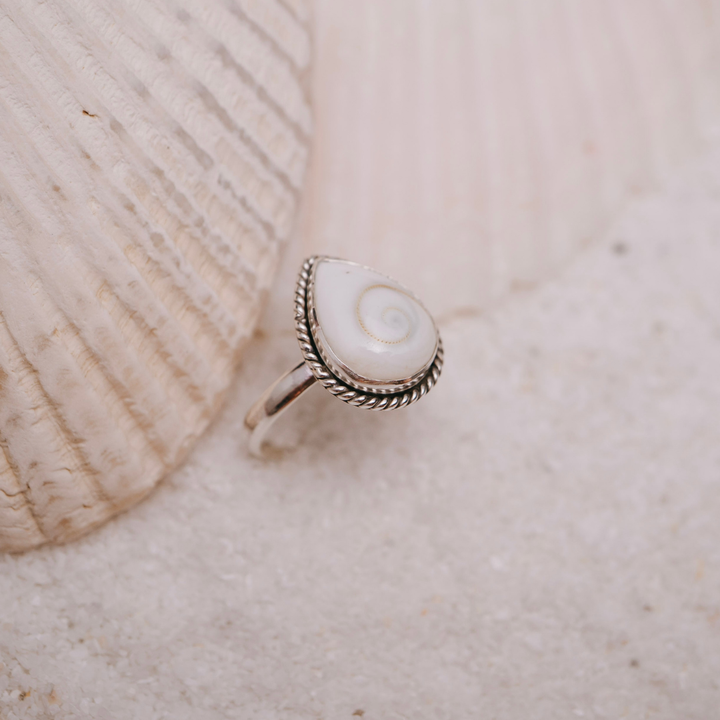 Kailani Shell Ring