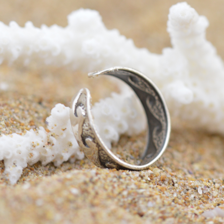 Rolling Tide Toe Ring