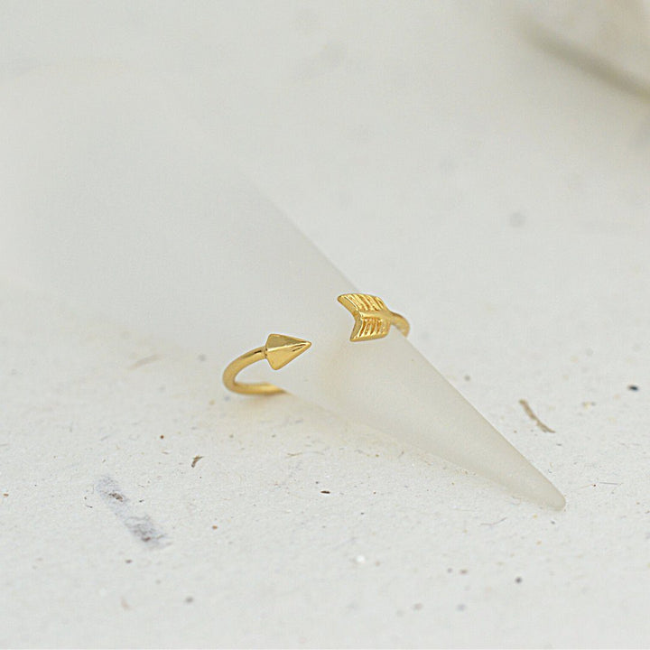 Gold Arrow Toe Ring