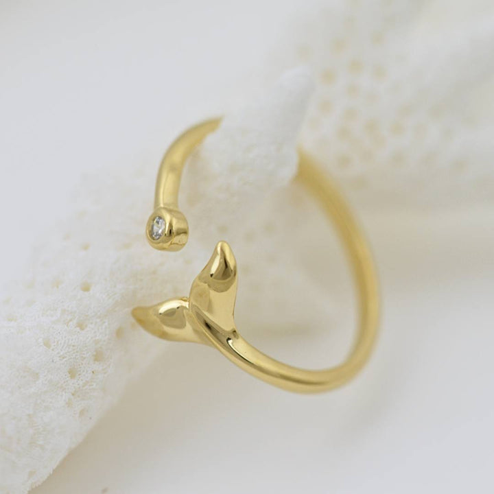 Golden Whale Tail Ring