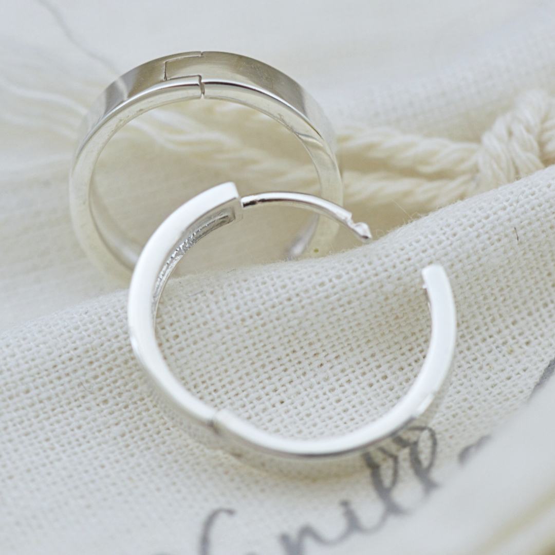 Minimalist Silver Hoops (16mm)