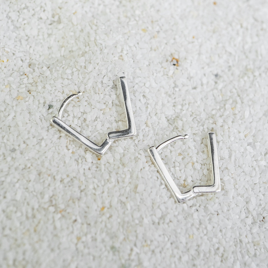 Silver Edge Huggies (10mm)