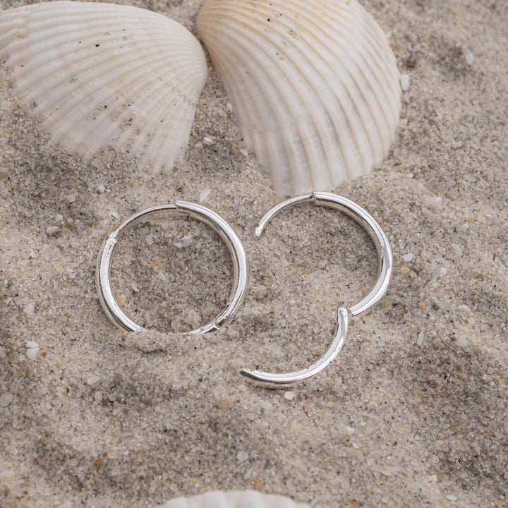 Sleek Round Hoops (15mm)