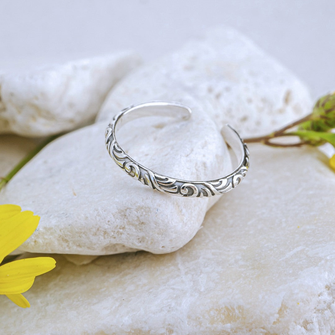 Swirl Toe Ring