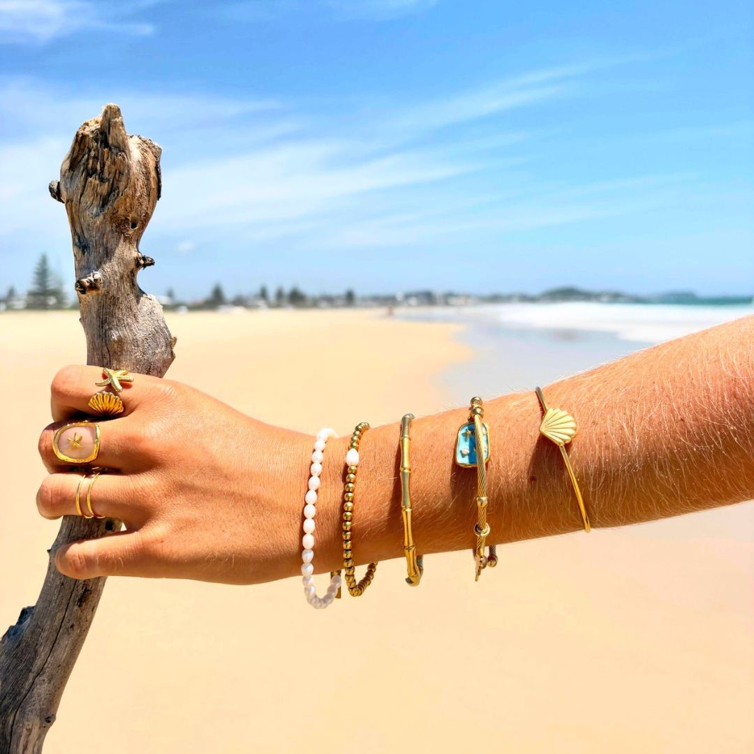 Clam Shell Cuff