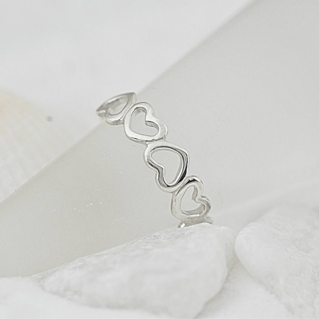 Open Heart Toe Ring