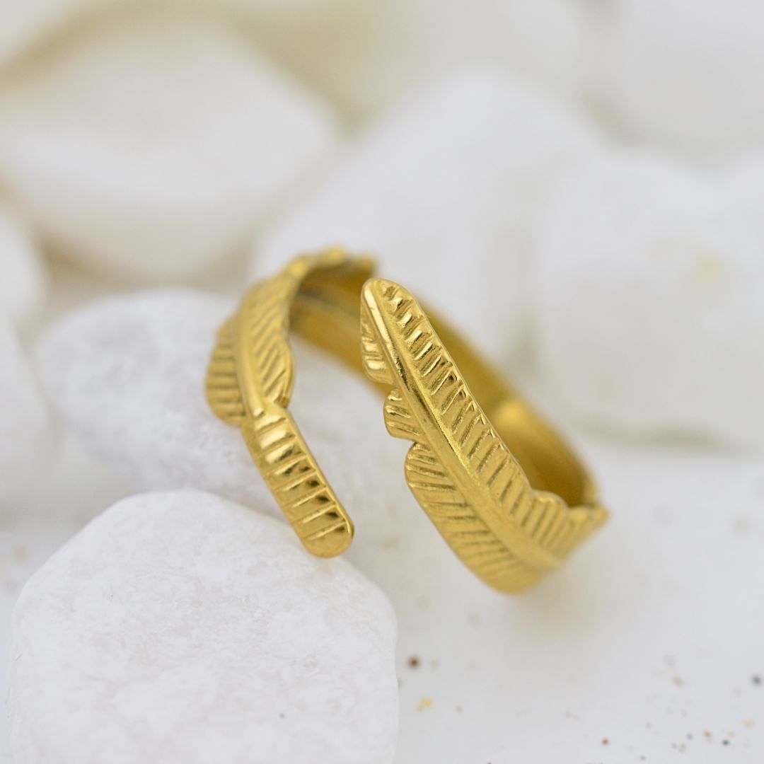 Gold Feather Ring (Adjustable)