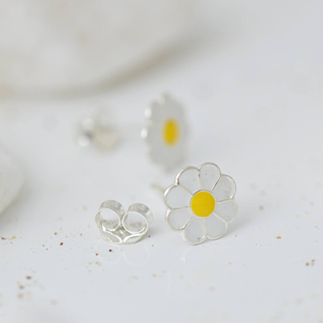 Daydream Daisy Studs
