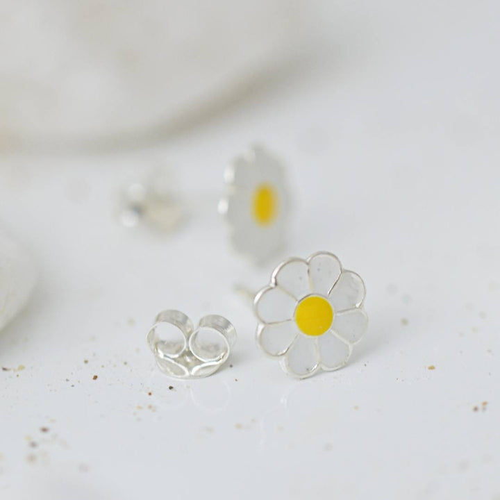 Daydream Daisy Studs