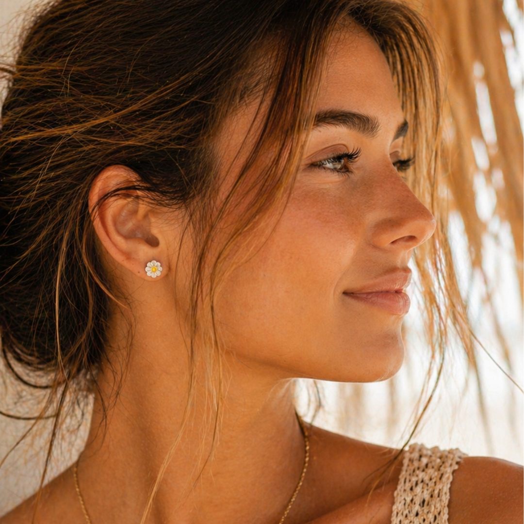 Daydream Daisy Studs