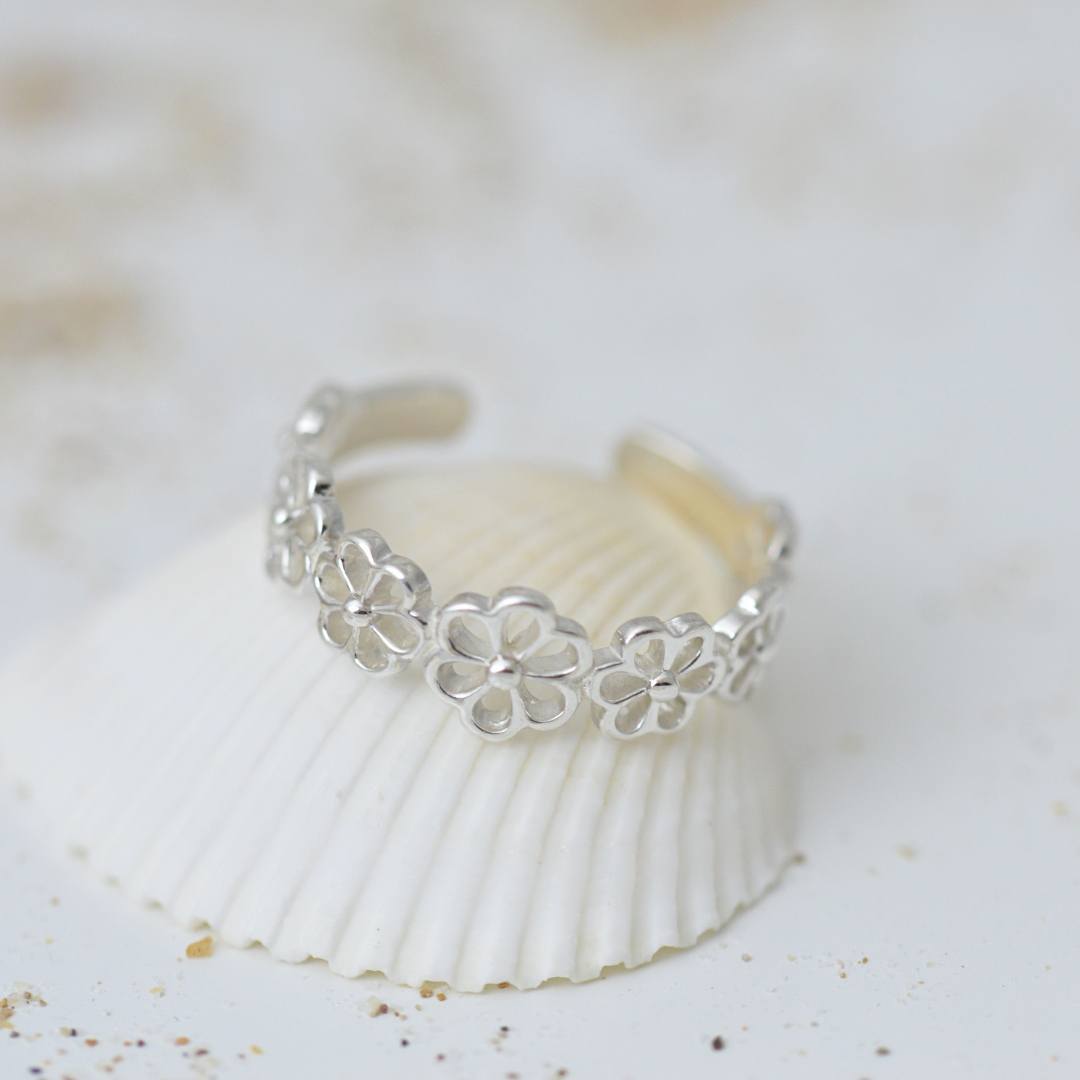 Daisy Chain Toe Ring