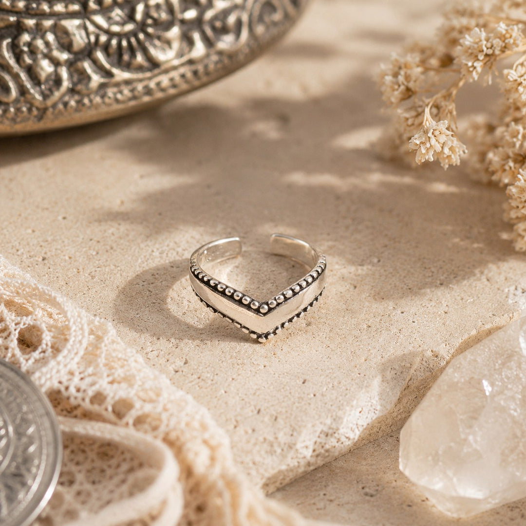 Good Vibes Chevron Toe Ring