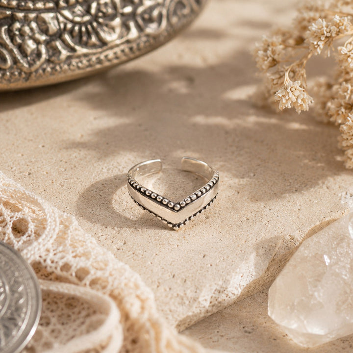 Good Vibes Chevron Toe Ring