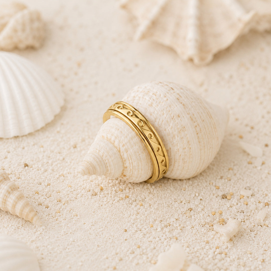 Gold Waves Toe Ring