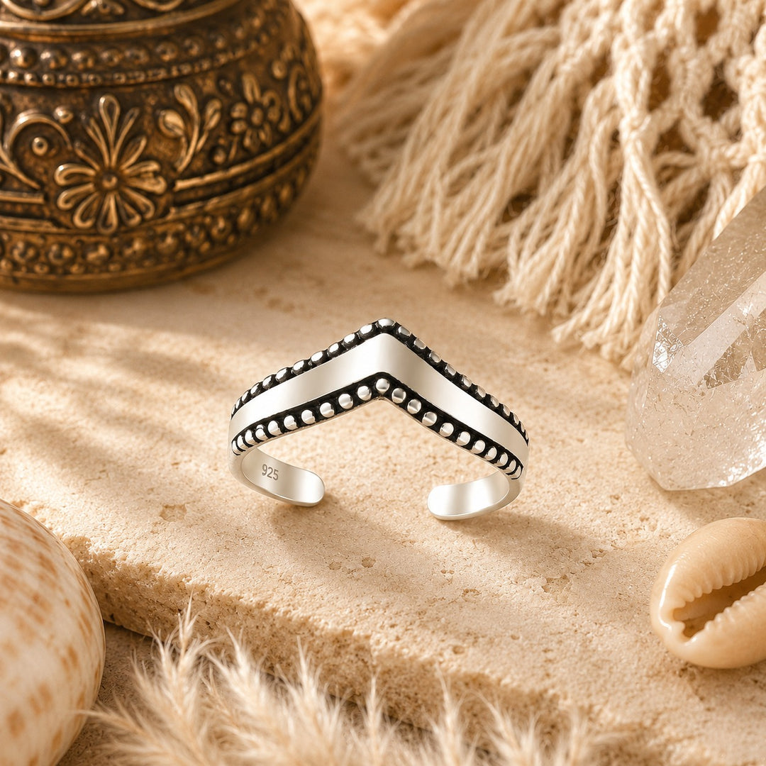Good Vibes Chevron Toe Ring