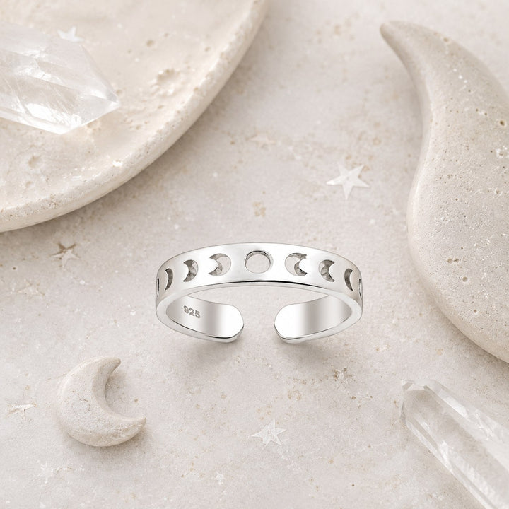 Polished Moon Phase Toe Ring
