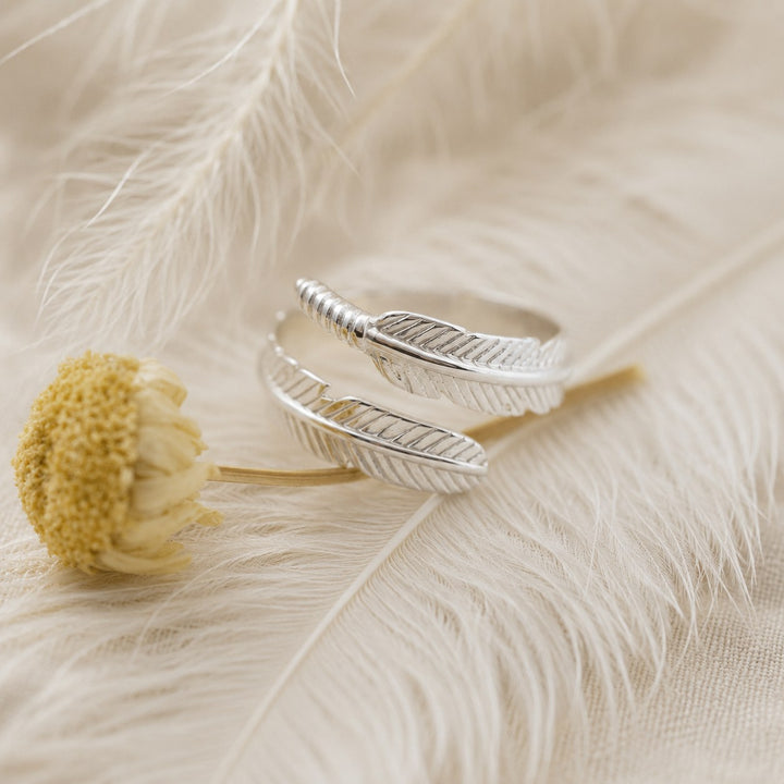 Adjustable Feather Ring