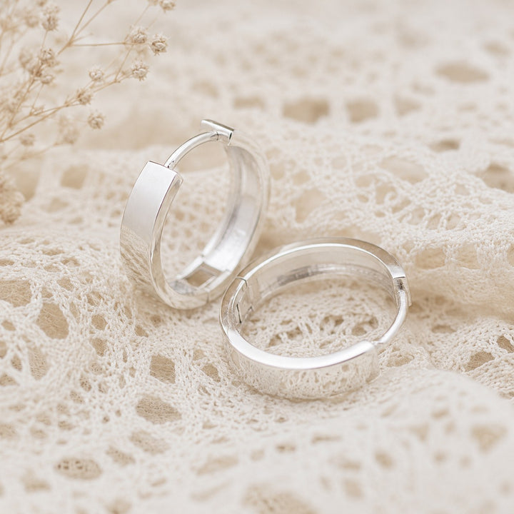Minimalist Silver Hoops (16mm)