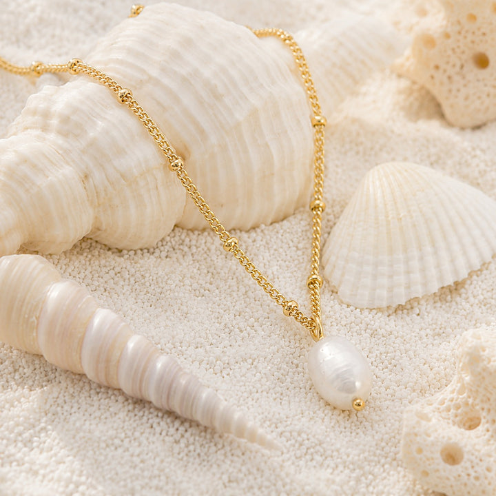 Golden Glow Pearl Necklace