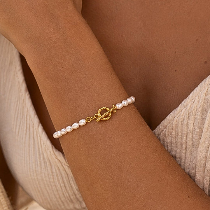 Pearl Toggle Bracelet