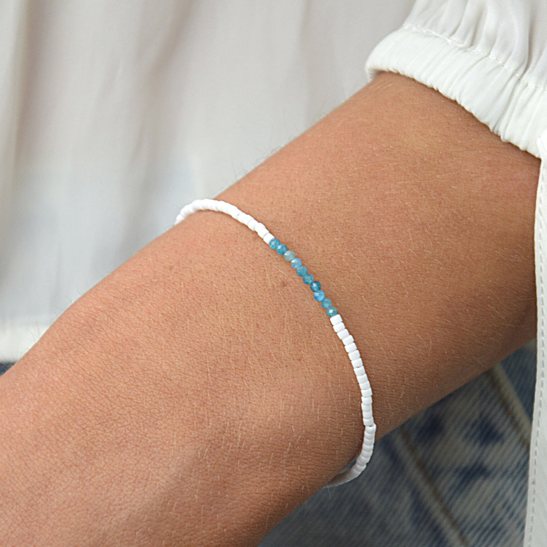 Bracelets - dainty Blue Apatite Bracelet