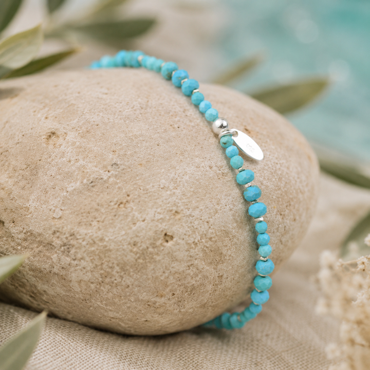 Bracelet - Turquoise beaded bracelet