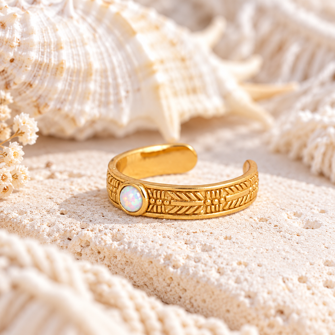 Gold Fire Snow Toe Ring