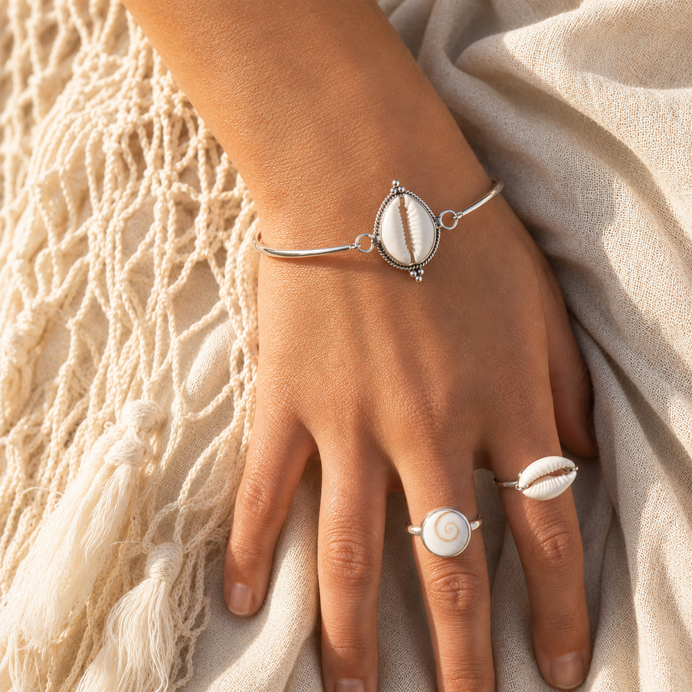Bracelets _ shell bracelet