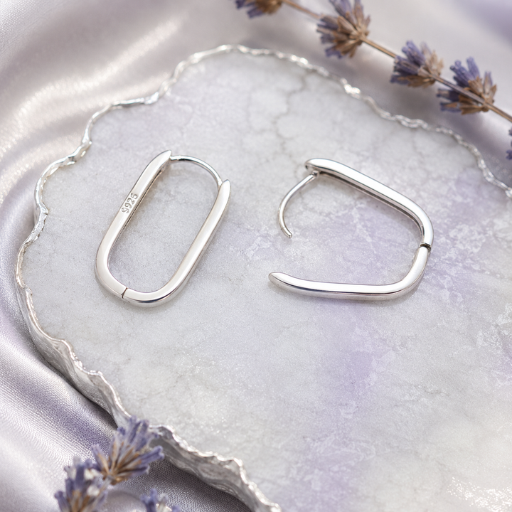 Sleek Silver Ovals (18mm)