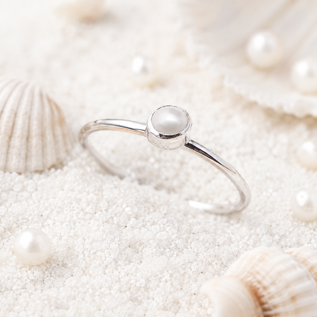 Dainty freshwater pesrl ring in sterling silver setting