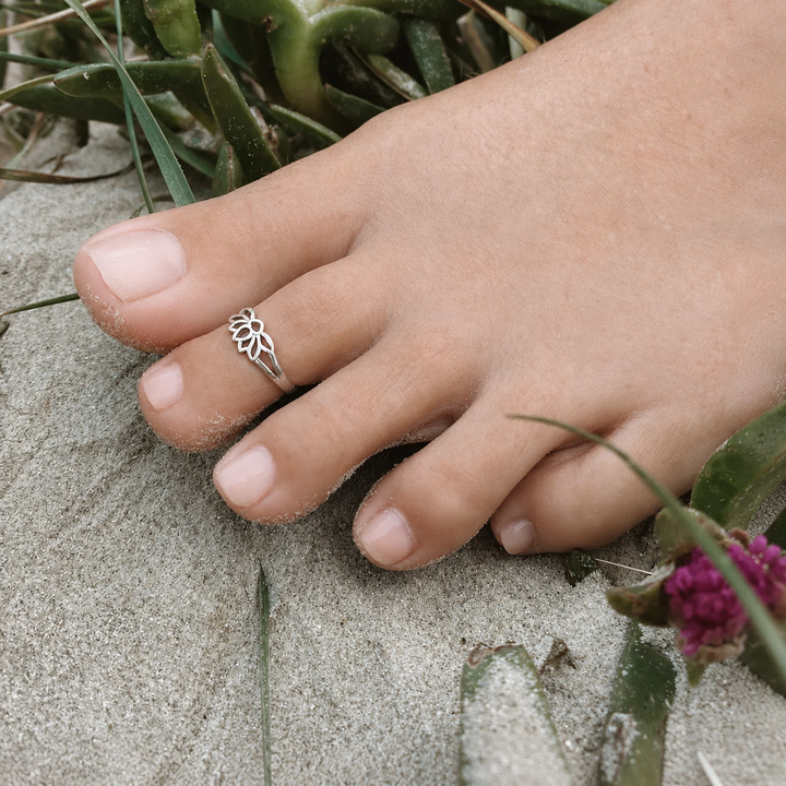Lotus Flower Toe Ring