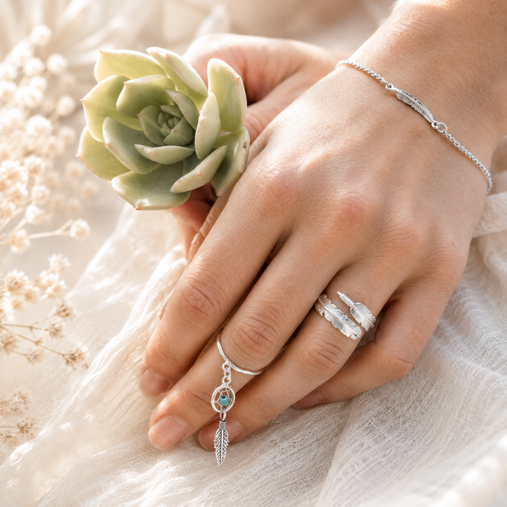 Adjustable Feather Ring