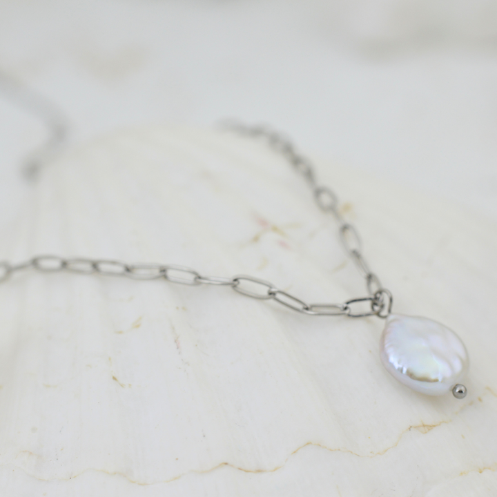 Silver Nomad Pearl Necklace