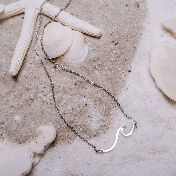 Necklaces - Silver Wave Necklace