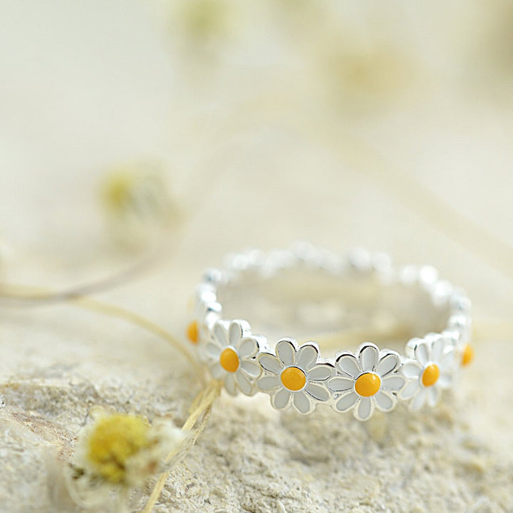 Rings - Daisy Chain Ring