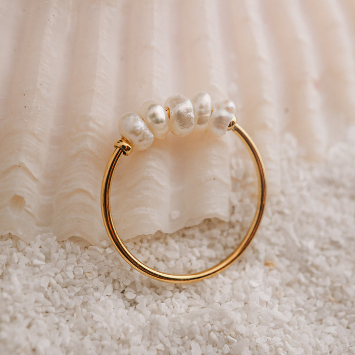 Rings - Dainty Gold Pearl Ring