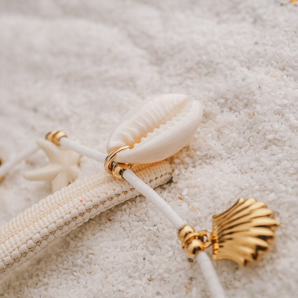 Necklaces - Gold Shell Necklace