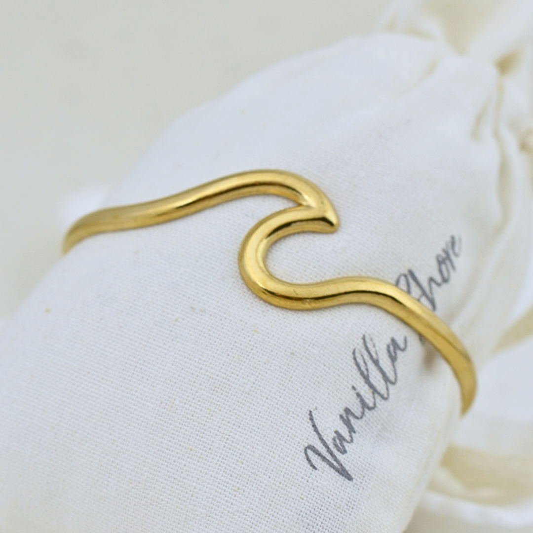 Bracelets - Gold Wave Cuff