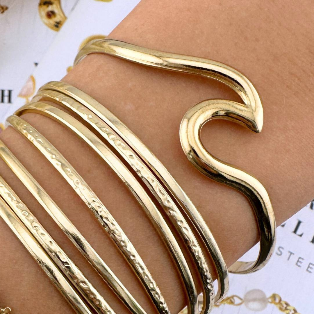 Bracelets - Gold Wave Bracelet