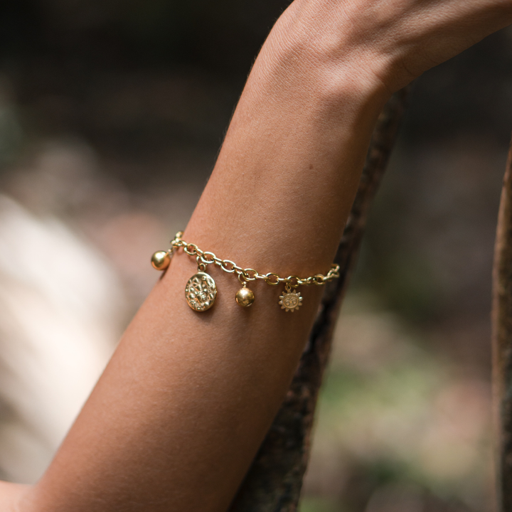 Bracelets - Chunky Gold Charm Bracelet