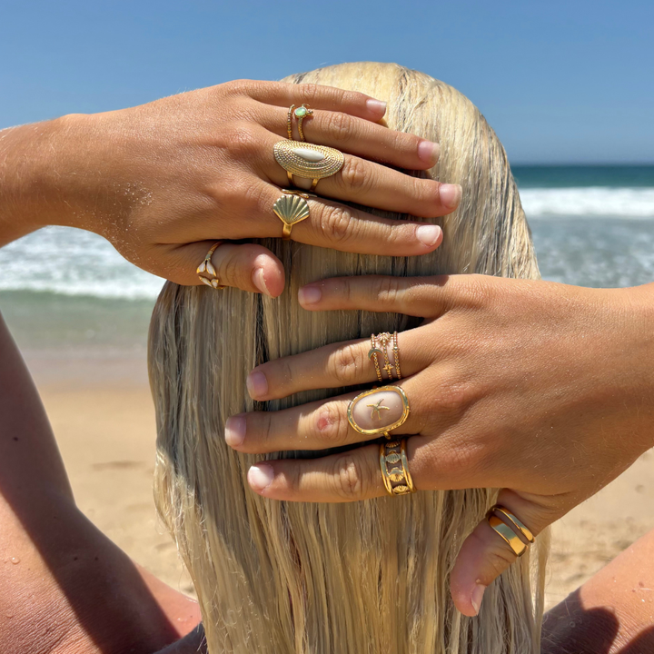 Golden Clam Shell Band (Adjustable)