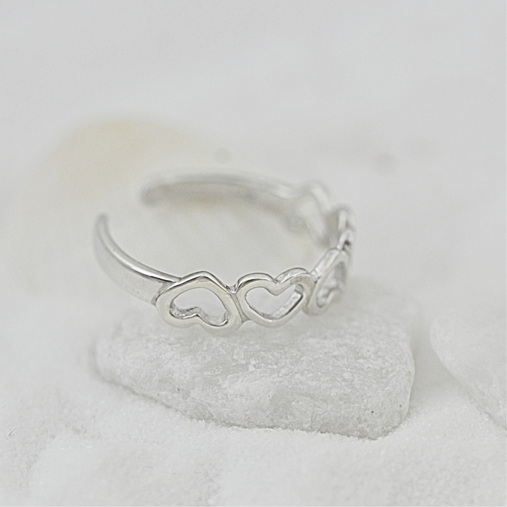 Open Heart Toe Ring
