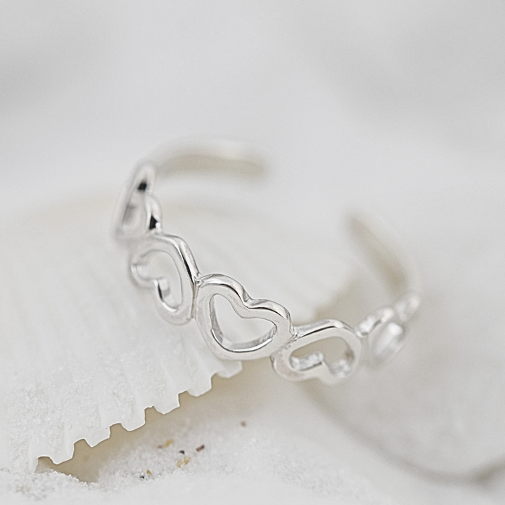 Open Heart Toe Ring