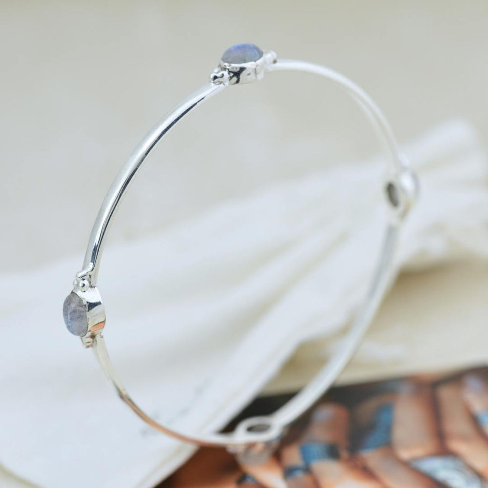 Bracelets - Luna Moonstone Bangle