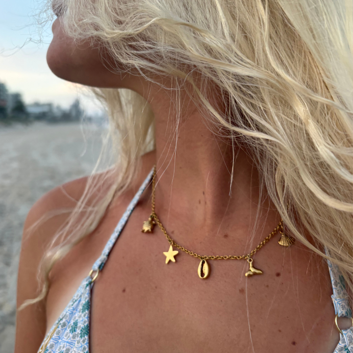 Necklaces - Gold Shell Necklace