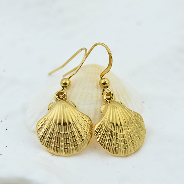 Golden Clam Shell earrings